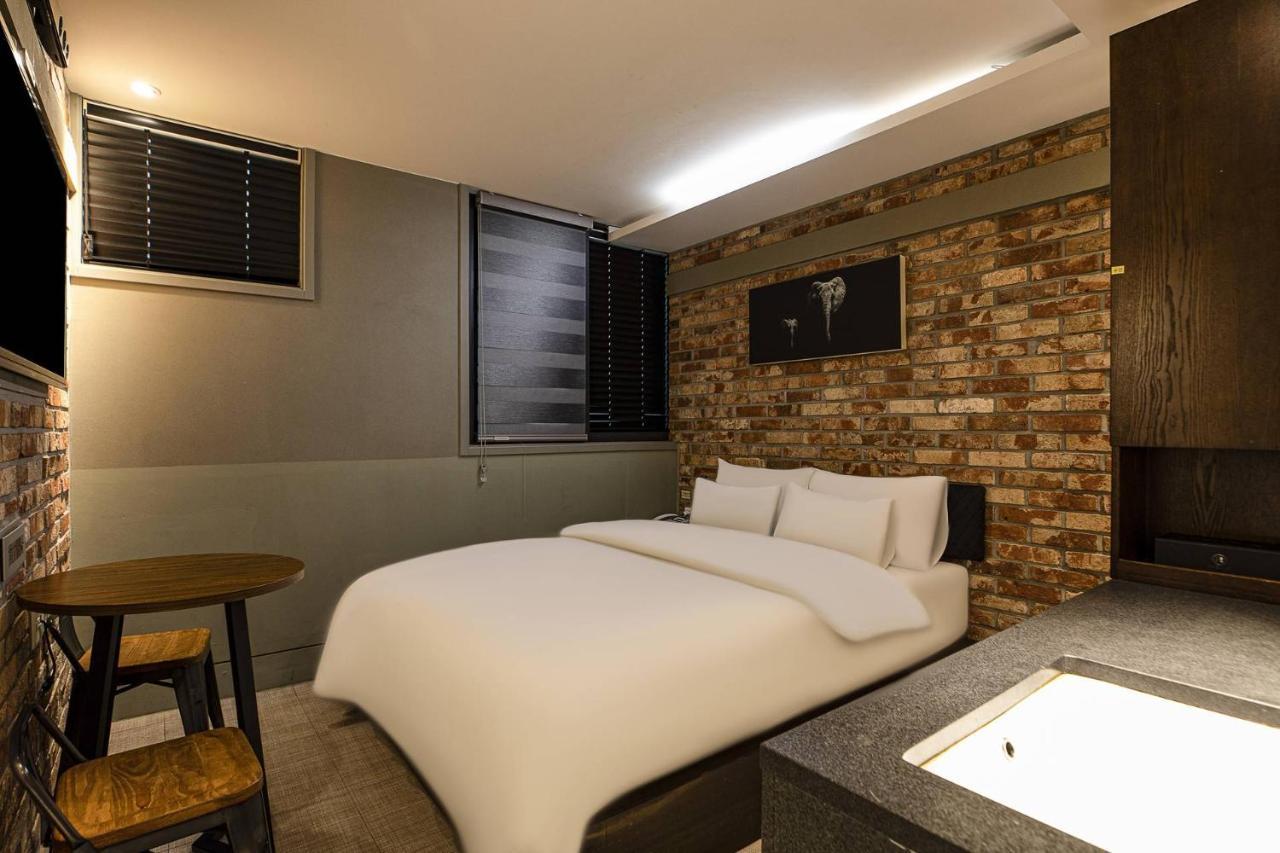 H-avenue Yeoksam Hotel *